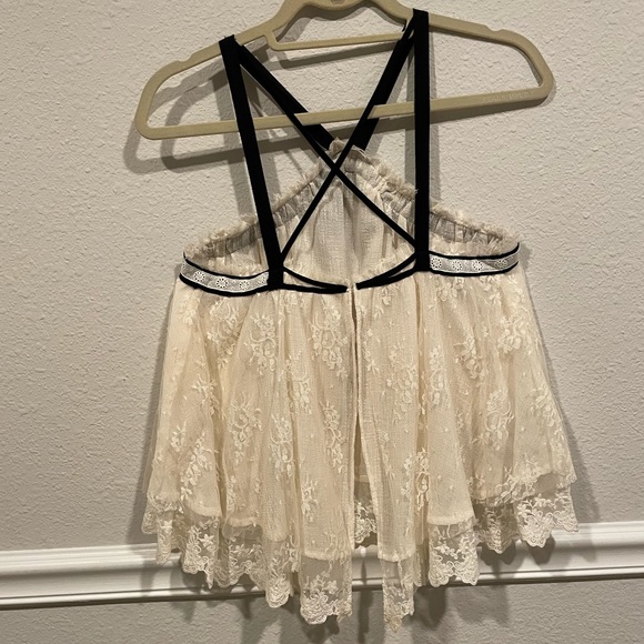 Free People- Lace and velvet detail top , Size XS - Picture 2 of 10